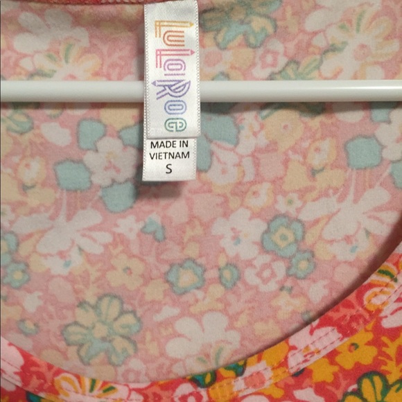 LuLaRoe Perfect T - Picture 2 of 2
